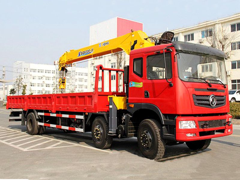 東風特商小三軸【8-12噸】隨車吊