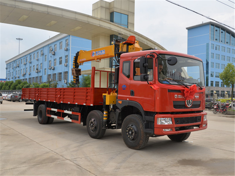 東風T5小三軸【8-12噸】隨車吊