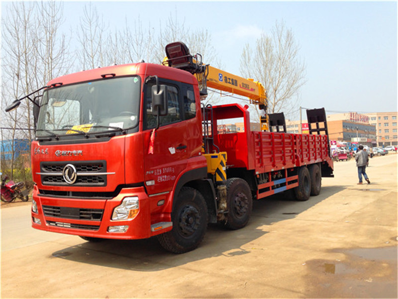 東風天龍前四后八【10-16噸】隨車吊帶爬梯