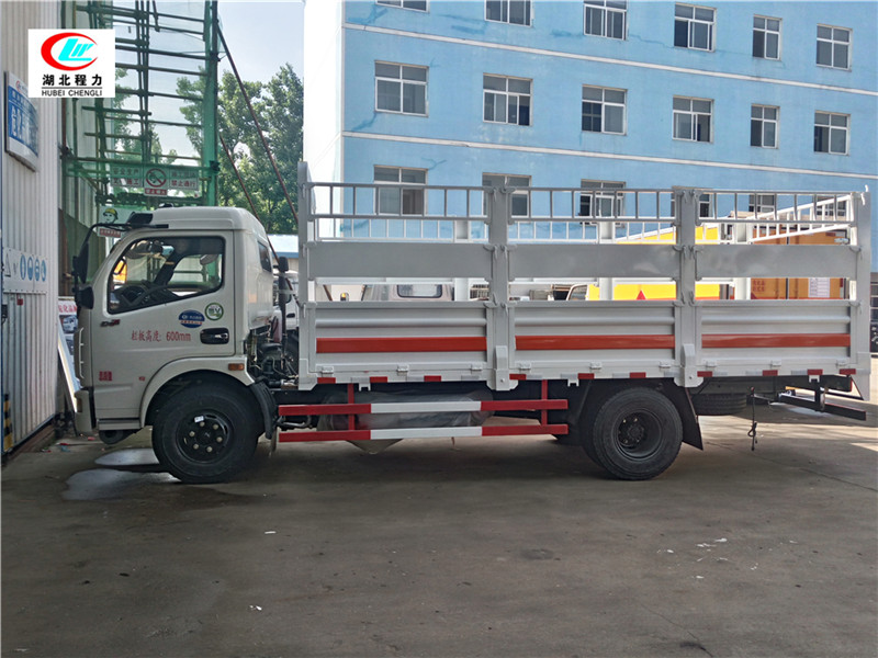 東風多利卡5.1米氣瓶運輸車【二類】