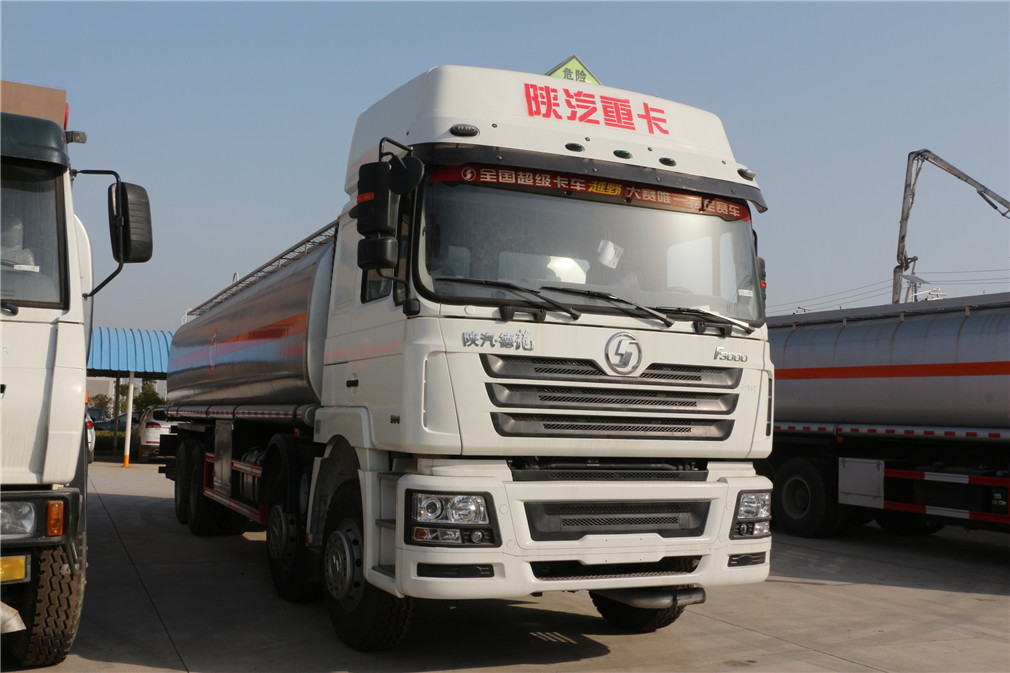 陜汽德龍前四后八【34立方】運油車