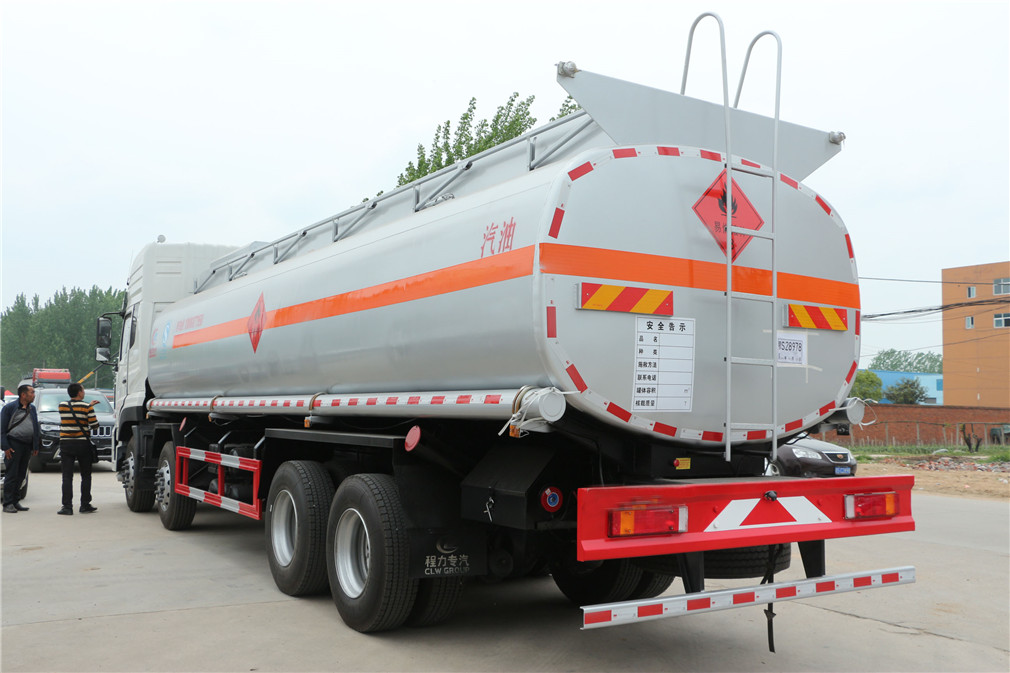 東風天龍前四后八【25立方】運油車