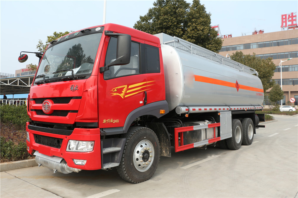 解放后八輪【23立方】運油車