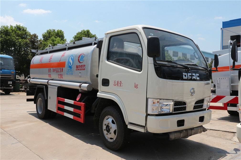 東風小多利卡【5立方】加油車