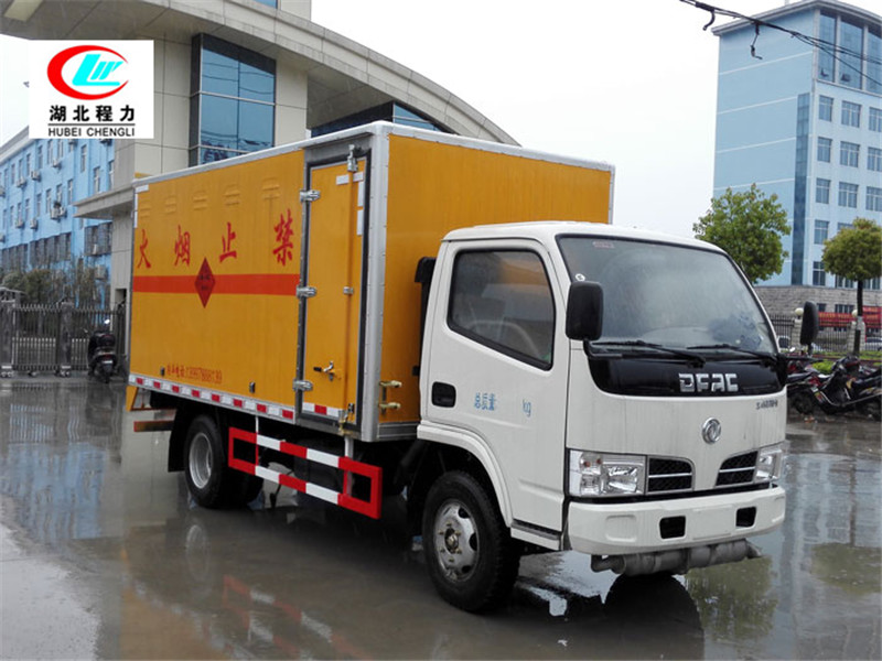 東風(fēng)小多利卡4.1米雜項(xiàng)危險(xiǎn)物品廂式運(yùn)輸車【九類 藍(lán)牌】