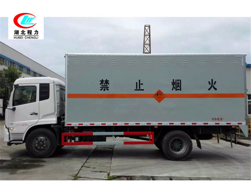 東風天錦6.2米易燃氣體廂式運輸車【二類】