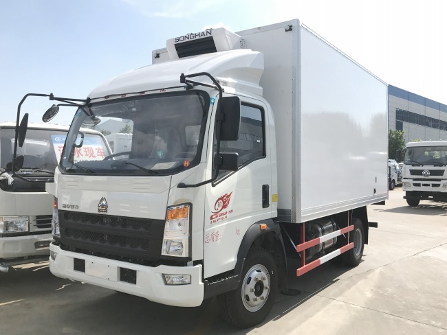 (廂長4.0米)重汽豪沃冷藏車 (廂長4.0米)重汽豪沃冷藏車