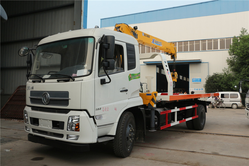 東風天錦CLW5122TQZD5平板帶吊清障車