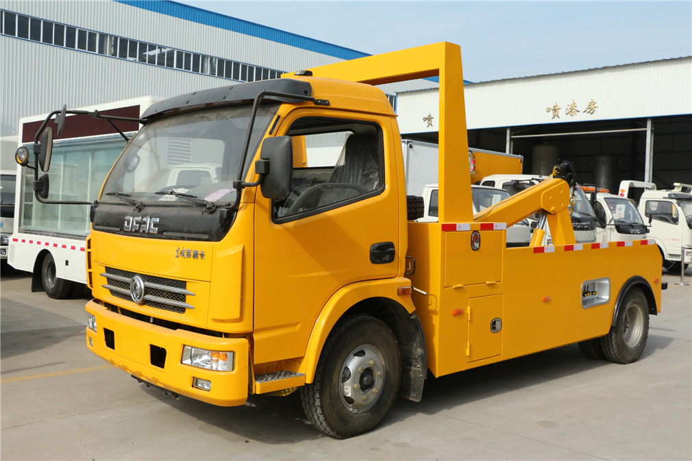 東風大多利卡CLW5082TQZ5一拖一清障車