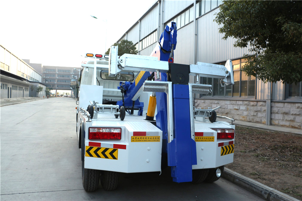 東風大多利卡CLW5082TQZ5一拖一清障車