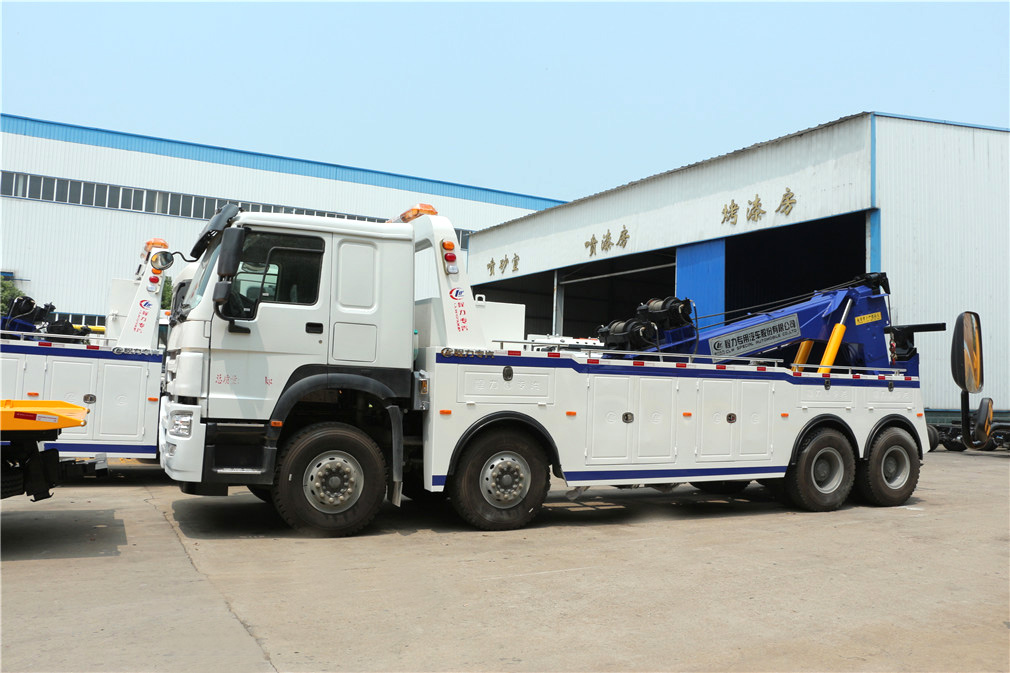 重汽豪沃前四后八CLW5311TQZZ5一托一清障車