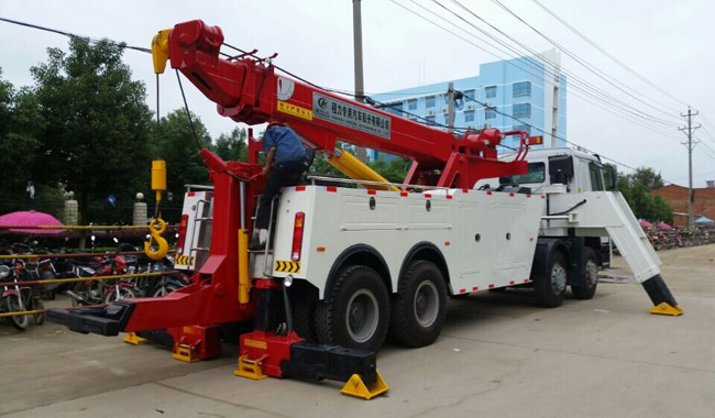 【360°旋轉吊】重汽豪沃大型清障車