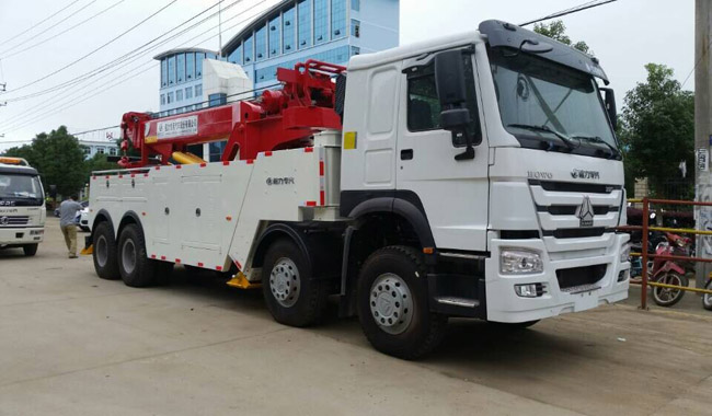 【360°旋轉吊】重汽豪沃大型清障車