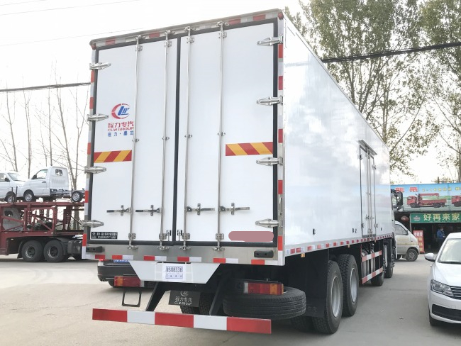 (廂長9.4米)東風天龍前四后八冷藏車