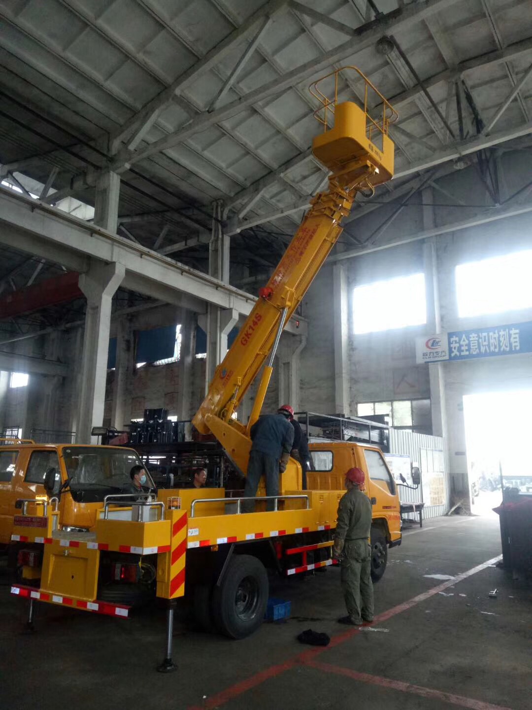 (12-16米 藍牌)江鈴單排·伸縮臂高空車