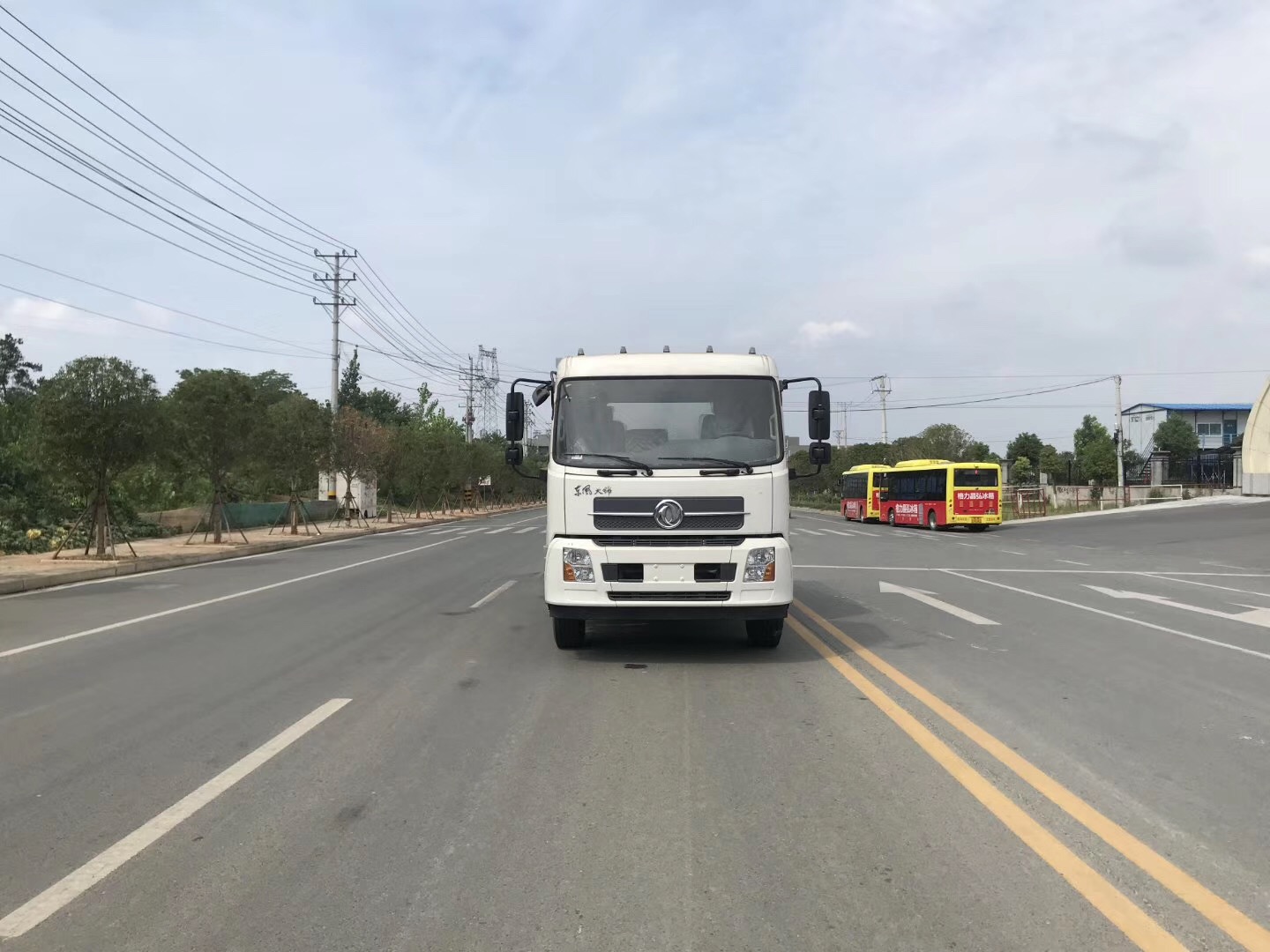 國六·東風天錦【15方】對接垃圾車