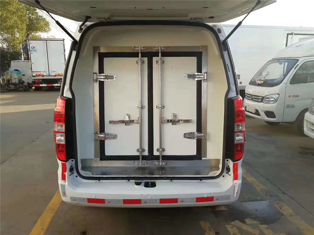 國六·金杯新海獅 面包冷藏車