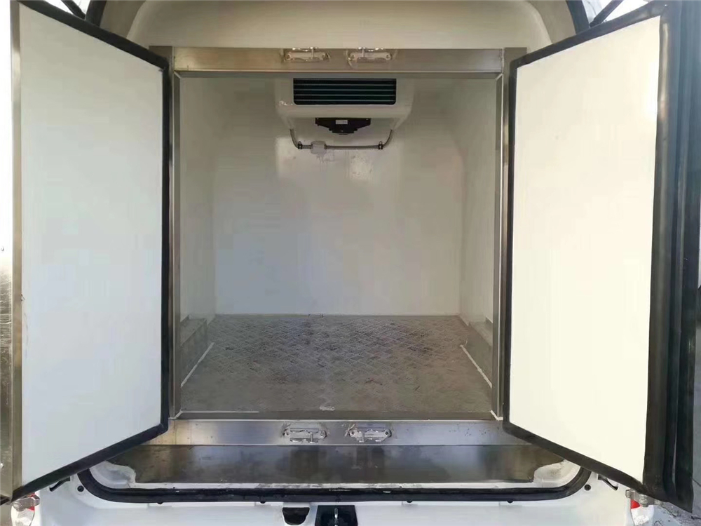 國六·金杯新海獅 面包冷藏車