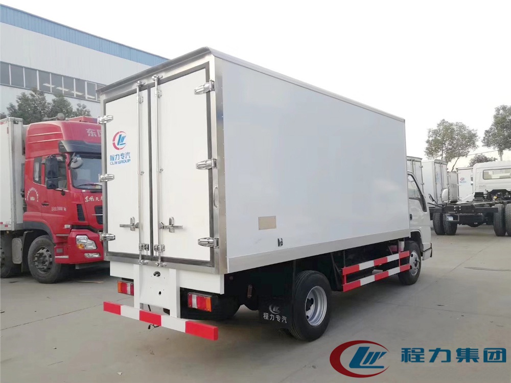 國六·江鈴順達(廂長4.2米)冷藏車