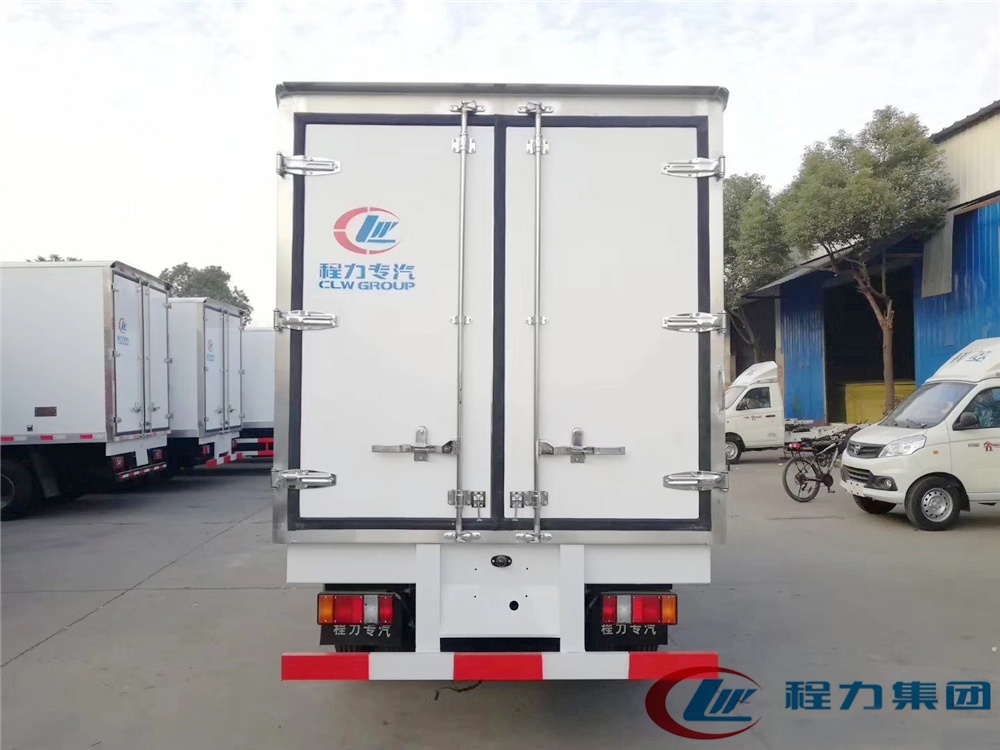 國六·江鈴順達(廂長4.2米)冷藏車