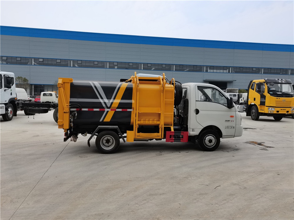 國六【4.5方 藍牌】凱馬瑞航 側裝壓縮垃圾車