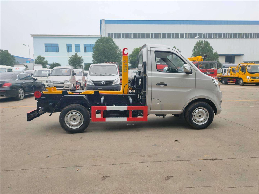 國六【3-4方 藍(lán)牌】長安 勾臂垃圾車