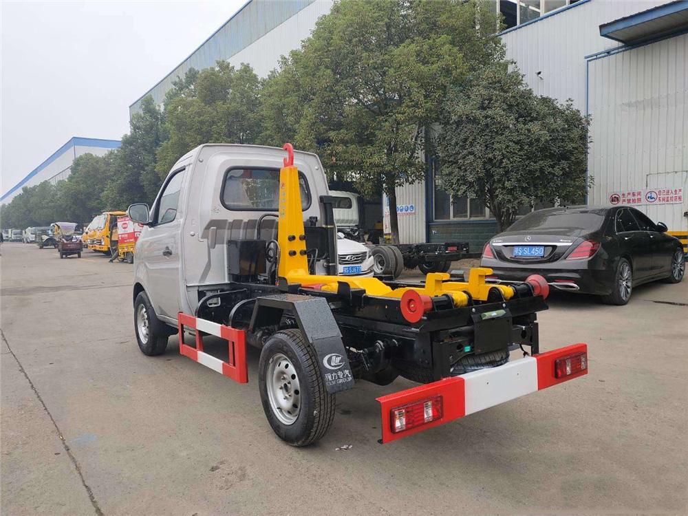 國六【3-4方 藍(lán)牌】長安 勾臂垃圾車