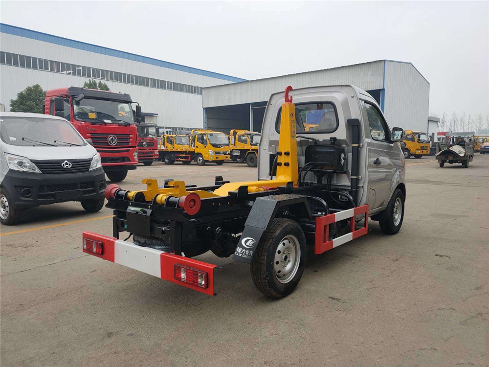 國六【3-4方 藍(lán)牌】長安 勾臂垃圾車