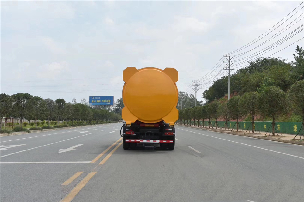 國六【18方】東風專底后雙橋 勾臂垃圾車