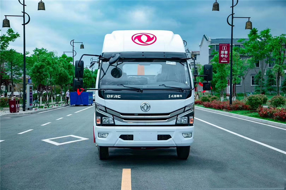 國六【7-8方】東風D7 勾臂垃圾車