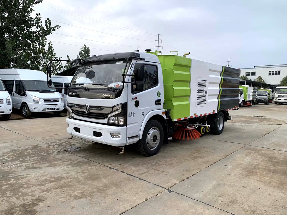 國六【4方水 5方塵】東風D7 洗掃車