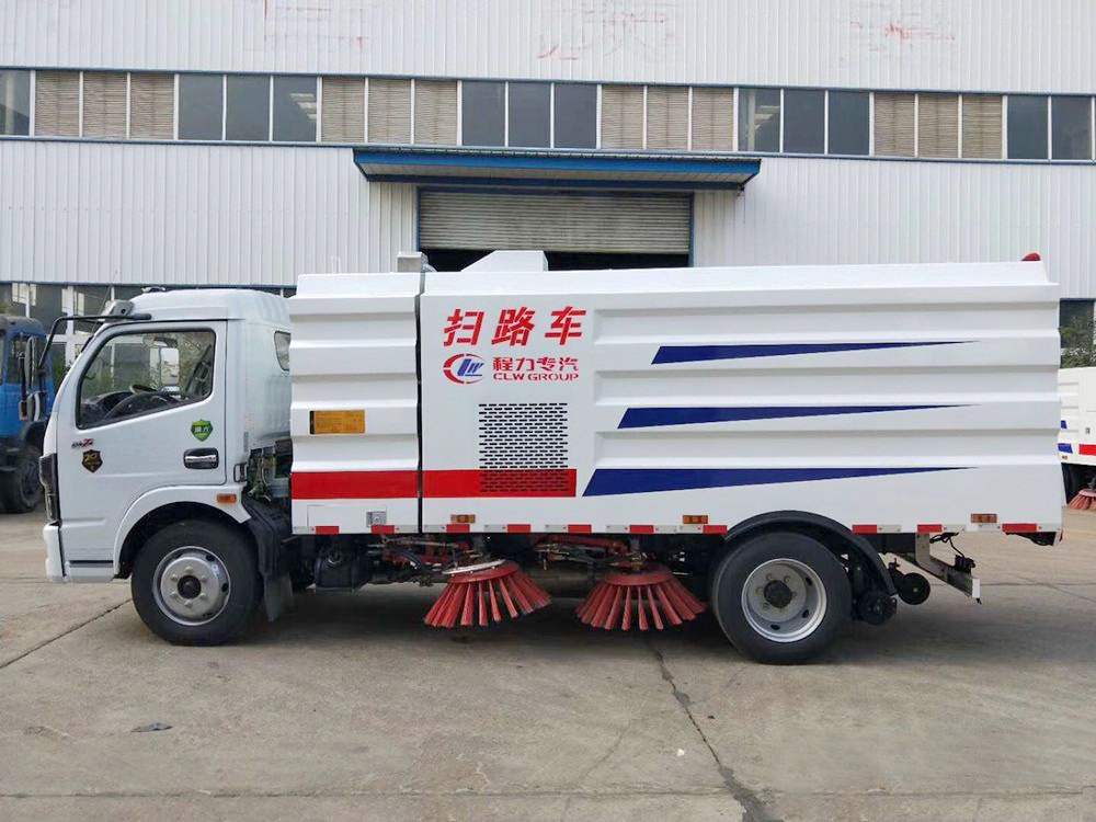 國(guó)六【2.5方水 5方塵】東風(fēng)D7 掃路車(chē)