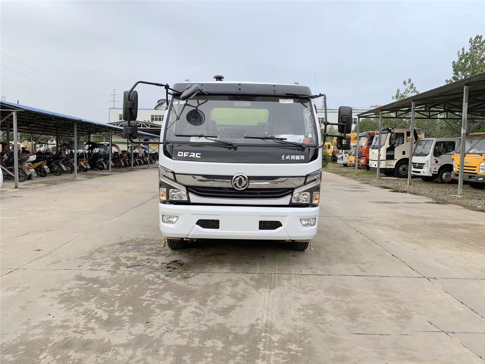 國(guó)六【2.5方水 5方塵】東風(fēng)D7 掃路車(chē)