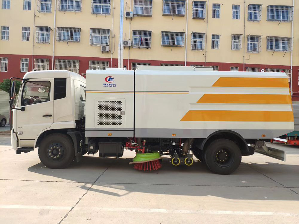國六【8方塵】東風天錦 干濕兩用掃路車