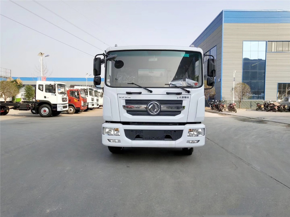 國六【12方】東風D9 抑塵車#50-100米