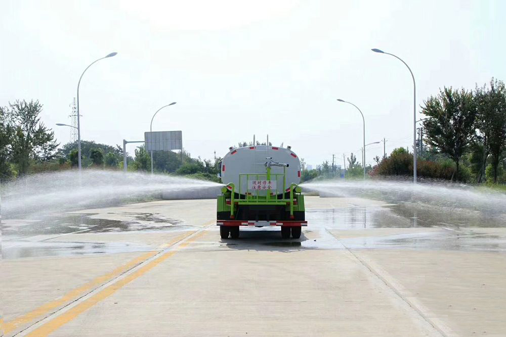 國六【9立方】東風D7 灑水車